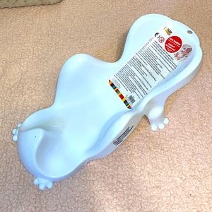 (FREE WITH PURCHASE) Jolly Jumper Eze Baby Bather